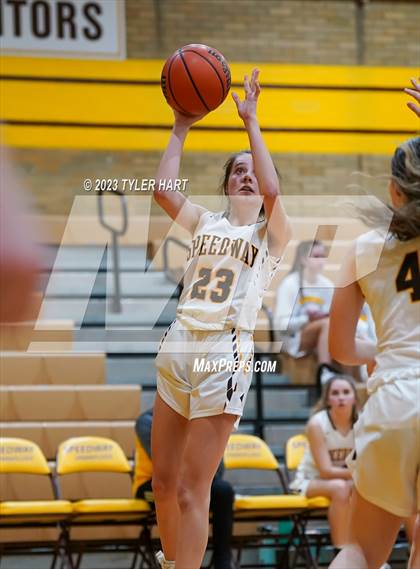 Thumbnail 3 in Perry Meridian @ Speedway photogallery.