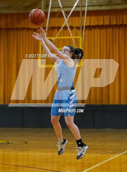 Thumbnail 3 in Perry Meridian @ Speedway photogallery.