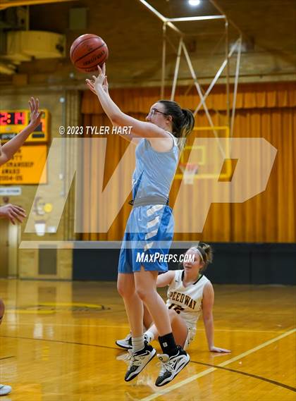 Thumbnail 3 in Perry Meridian @ Speedway photogallery.