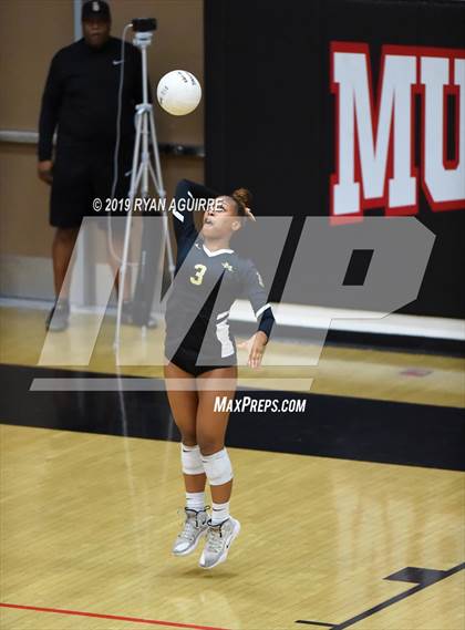 Thumbnail 2 in Bishop Montgomery vs. Murrieta Valley (CIF D2 Quarterfinal) photogallery.
