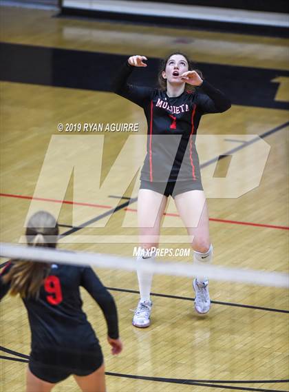 Thumbnail 1 in Bishop Montgomery vs. Murrieta Valley (CIF D2 Quarterfinal) photogallery.