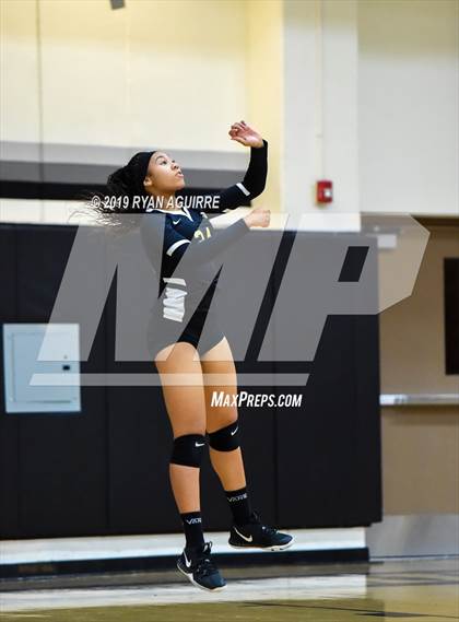 Thumbnail 1 in Bishop Montgomery vs. Murrieta Valley (CIF D2 Quarterfinal) photogallery.