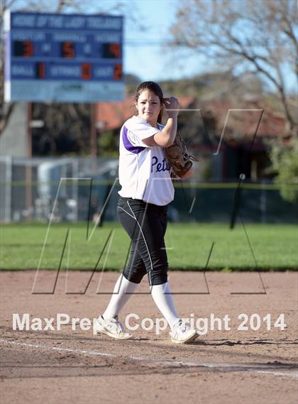 Thumbnail 1 in Casa Grande @ Petaluma photogallery.