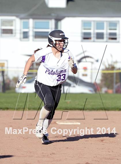 Thumbnail 1 in Casa Grande @ Petaluma photogallery.