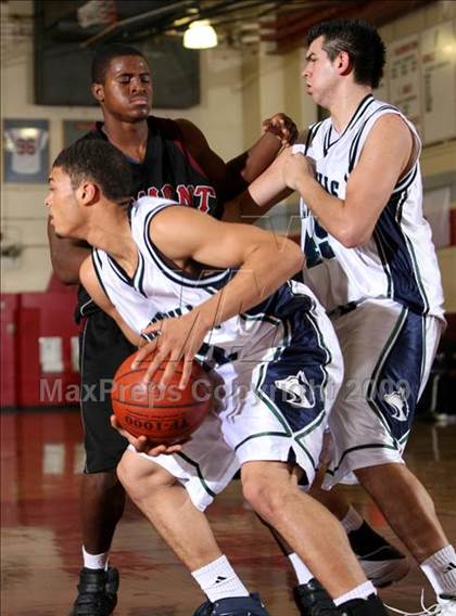 Thumbnail 1 in Chino Hills vs. Fremont (Covina Christmas Classic) photogallery.