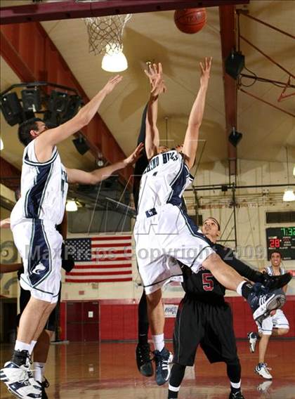 Thumbnail 3 in Chino Hills vs. Fremont (Covina Christmas Classic) photogallery.