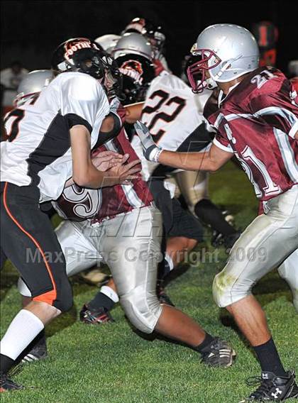 Thumbnail 2 in West Campus vs. Foothill photogallery.