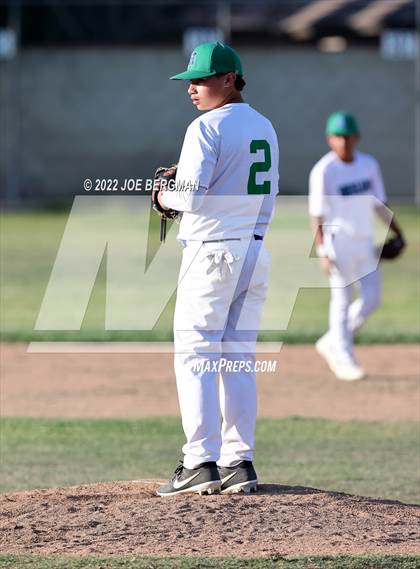 Thumbnail 2 in Ridgeview vs Highland (Stockdale Tournament) photogallery.