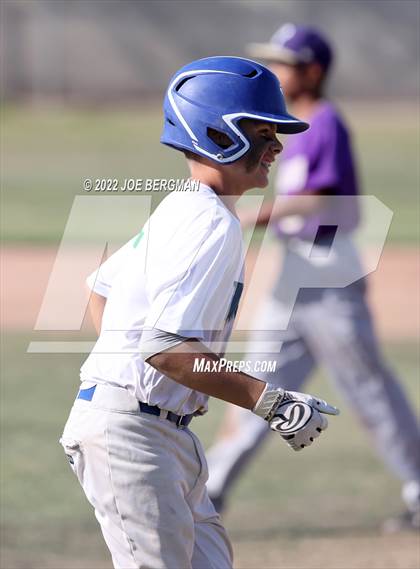 Thumbnail 2 in Ridgeview vs Highland (Stockdale Tournament) photogallery.