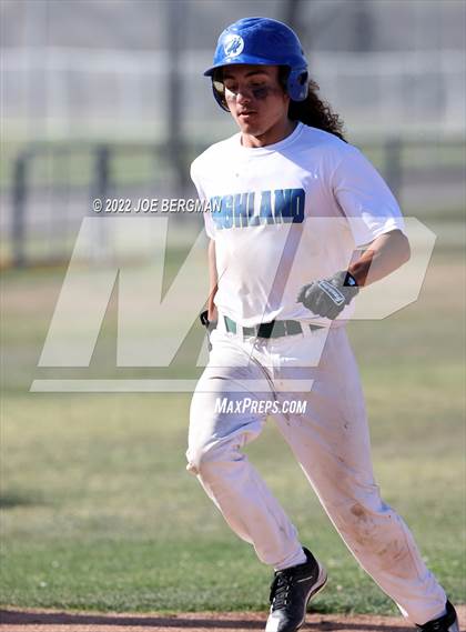 Thumbnail 3 in Ridgeview vs Highland (Stockdale Tournament) photogallery.