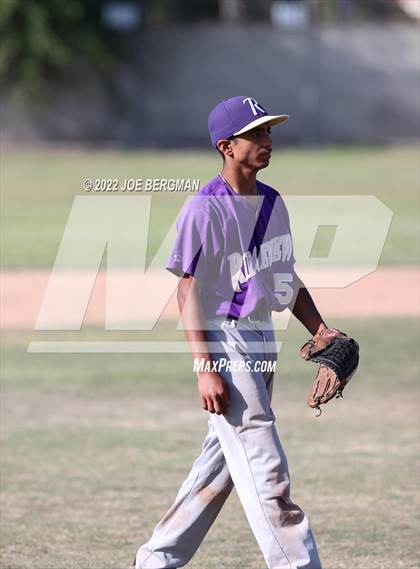 Thumbnail 3 in Ridgeview vs Highland (Stockdale Tournament) photogallery.