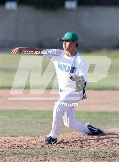Thumbnail 3 in Ridgeview vs Highland (Stockdale Tournament) photogallery.