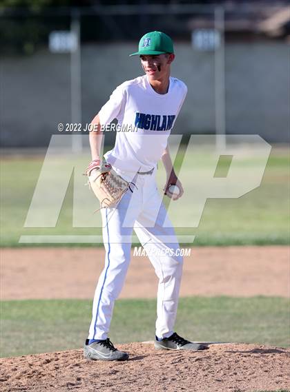 Thumbnail 2 in Ridgeview vs Highland (Stockdale Tournament) photogallery.