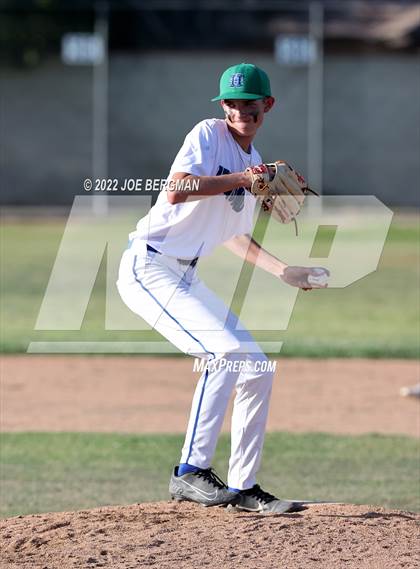 Thumbnail 2 in Ridgeview vs Highland (Stockdale Tournament) photogallery.