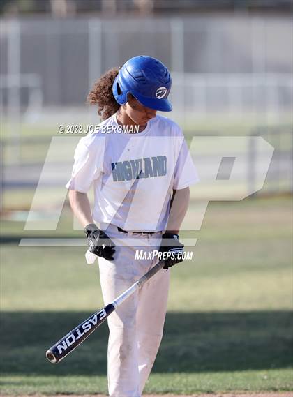 Thumbnail 2 in Ridgeview vs Highland (Stockdale Tournament) photogallery.