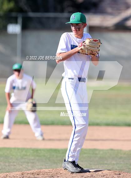 Thumbnail 3 in Ridgeview vs Highland (Stockdale Tournament) photogallery.