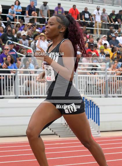 Thumbnail 3 in UIL 6A Track Region III Final photogallery.