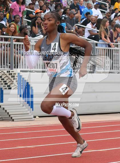 Thumbnail 1 in UIL 6A Track Region III Final photogallery.