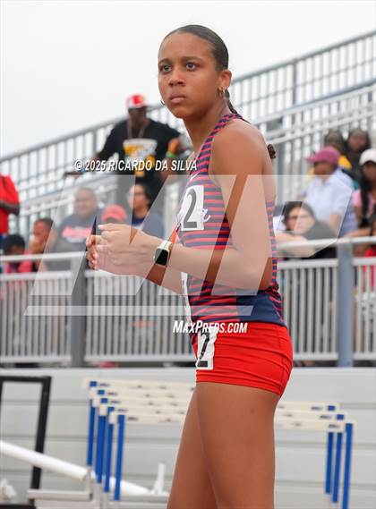 Thumbnail 3 in UIL 6A Track Region III Final photogallery.