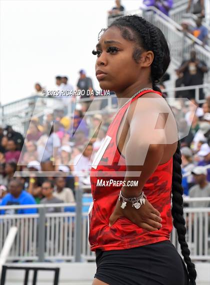 Thumbnail 2 in UIL 6A Track Region III Final photogallery.