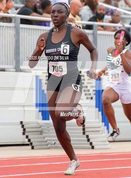 Thumbnail 2 in UIL 6A Track Region III Final photogallery.