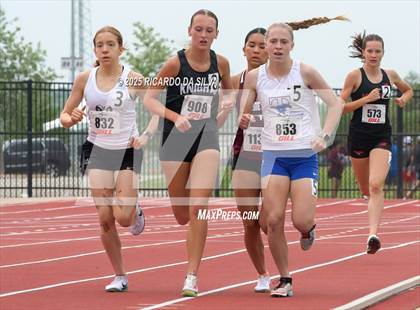Thumbnail 2 in UIL 6A Track Region III Final photogallery.