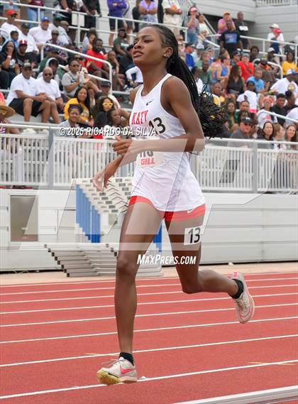 Thumbnail 1 in UIL 6A Track Region III Final photogallery.