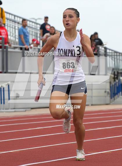 Thumbnail 1 in UIL 6A Track Region III Final photogallery.