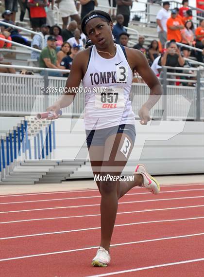 Thumbnail 2 in UIL 6A Track Region III Final photogallery.