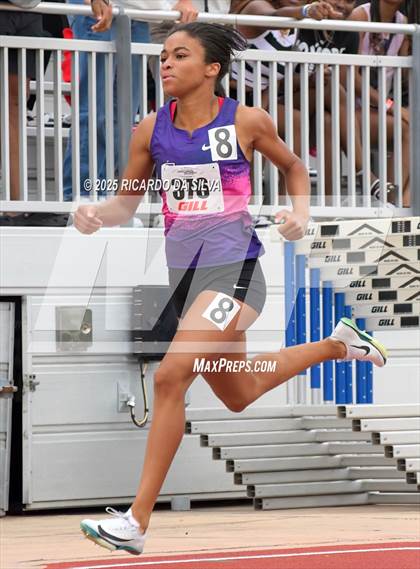 Thumbnail 3 in UIL 6A Track Region III Final photogallery.