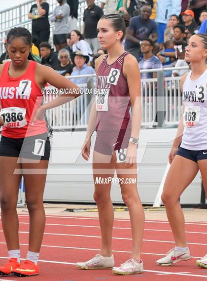 Thumbnail 2 in UIL 6A Track Region III Final photogallery.