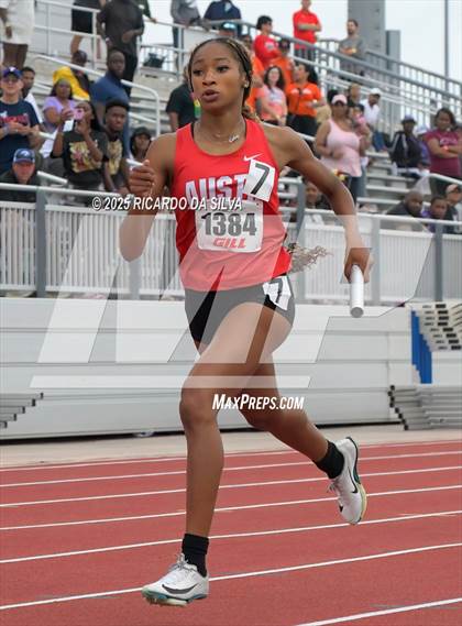 Thumbnail 3 in UIL 6A Track Region III Final photogallery.