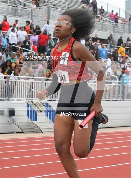 Thumbnail 3 in UIL 6A Track Region III Final photogallery.