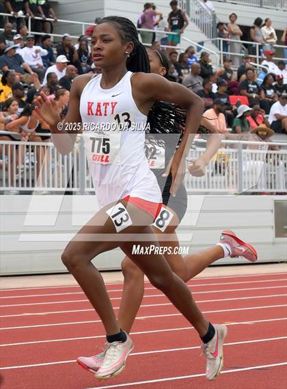 Thumbnail 1 in UIL 6A Track Region III Final photogallery.