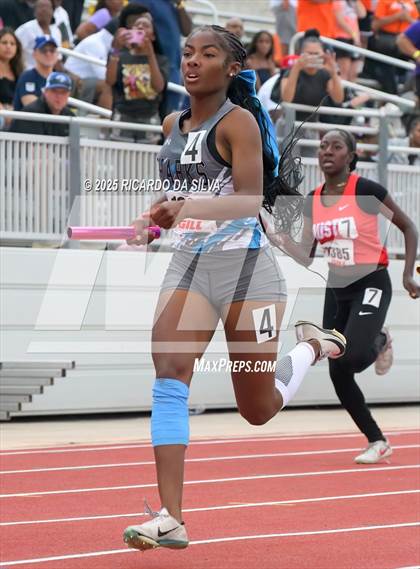Thumbnail 1 in UIL 6A Track Region III Final photogallery.