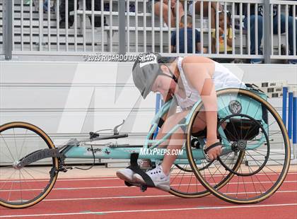 Thumbnail 2 in UIL 6A Track Region III Final photogallery.