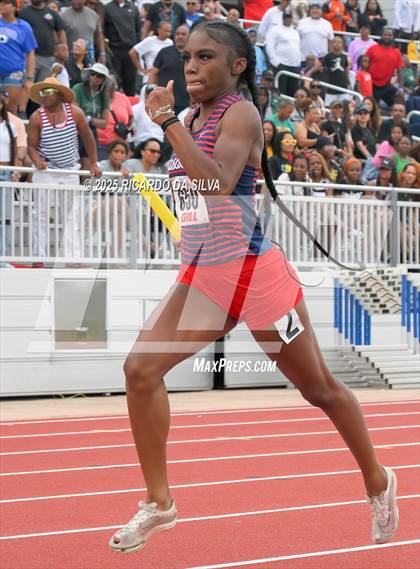 Thumbnail 1 in UIL 6A Track Region III Final photogallery.
