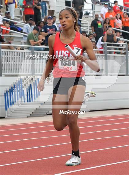Thumbnail 1 in UIL 6A Track Region III Final photogallery.