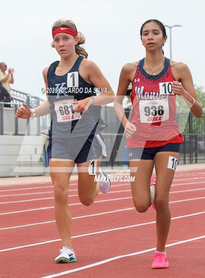 Thumbnail 2 in UIL 6A Track Region III Final photogallery.