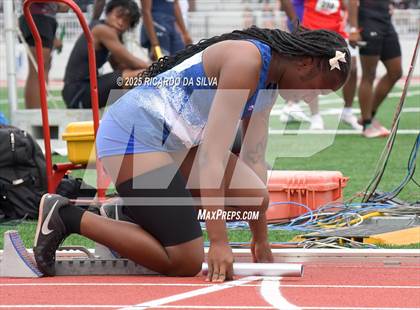 Thumbnail 2 in UIL 6A Track Region III Final photogallery.