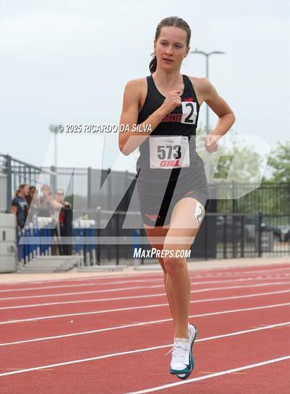 Thumbnail 2 in UIL 6A Track Region III Final photogallery.