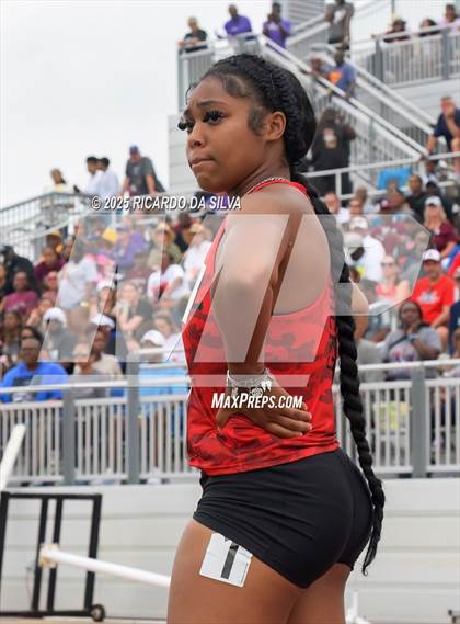Thumbnail 1 in UIL 6A Track Region III Final photogallery.