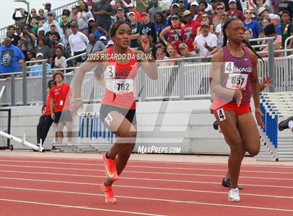 Thumbnail 1 in UIL 6A Track Region III Final photogallery.