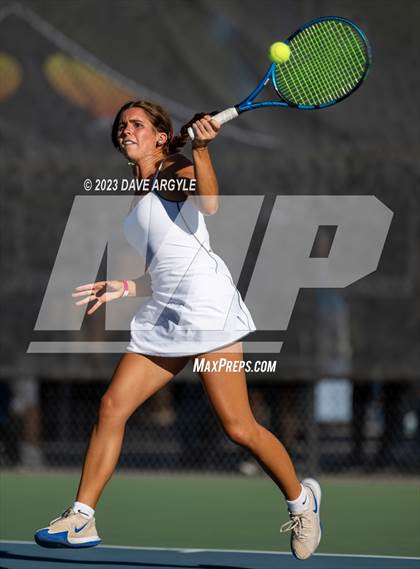 Thumbnail 1 in UHSAA 5A Semifinals photogallery.