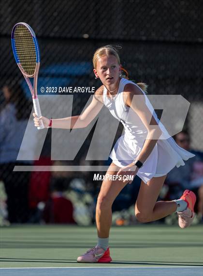 Thumbnail 3 in UHSAA 5A Semifinals photogallery.