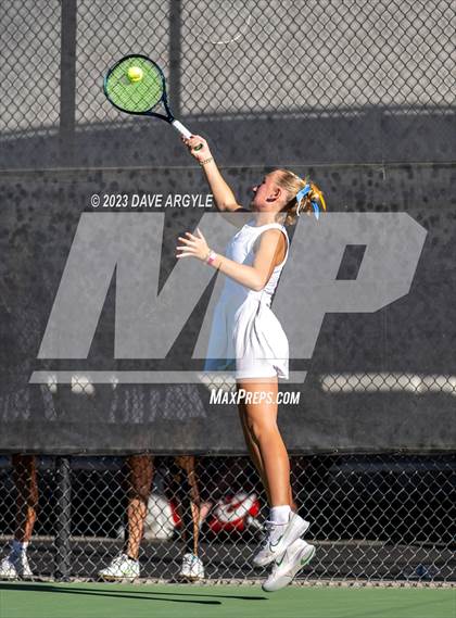 Thumbnail 1 in UHSAA 5A Semifinals photogallery.