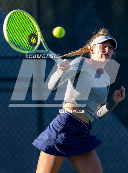 Thumbnail 2 in UHSAA 5A Semifinals photogallery.
