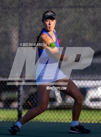 Thumbnail 2 in UHSAA 5A Semifinals photogallery.