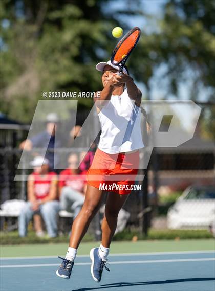 Thumbnail 2 in UHSAA 5A Semifinals photogallery.
