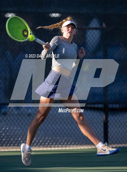 Thumbnail 1 in UHSAA 5A Semifinals photogallery.